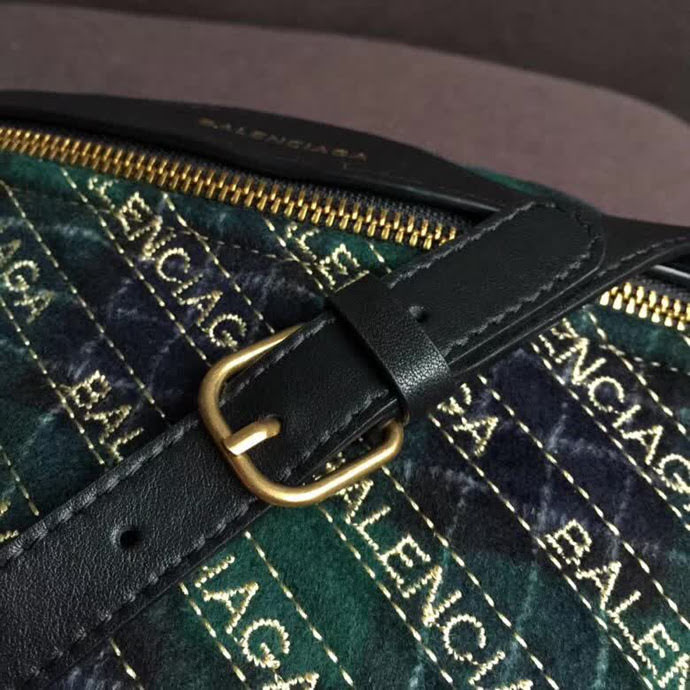 BALENCIAG巴黎世家 半月腰包 進口絨布 滿飾Balenciaga標識提花  BL1807
